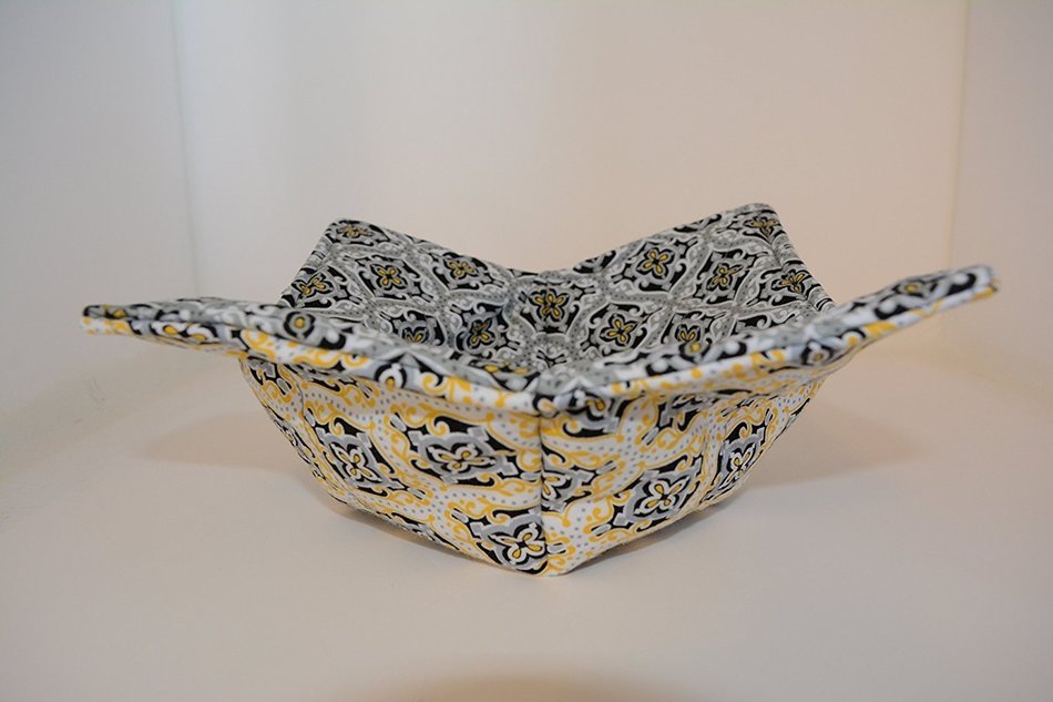 Microwave Bowl Cozies // Reversible // Set of 3 // 1 Small Bowl Cozy // 1 Medium Bowl Cozy // 1 Dinner Plate Cozy... N2