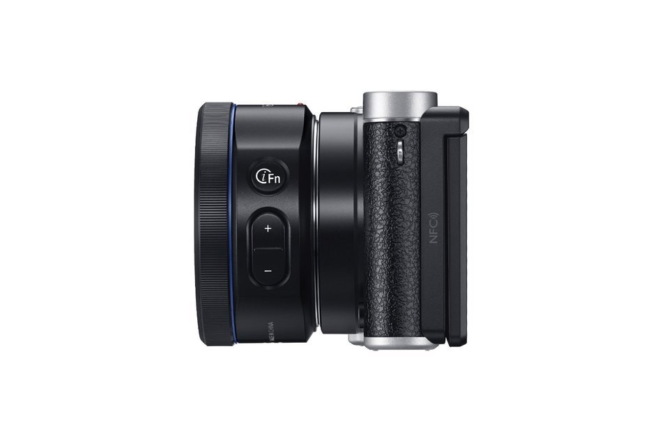 Samsung NX3000 Wireless Smart 20.3MP Mirrorless Digital Camera with 16-50mm OIS Power Zoom Lens and Flash (Black) N17