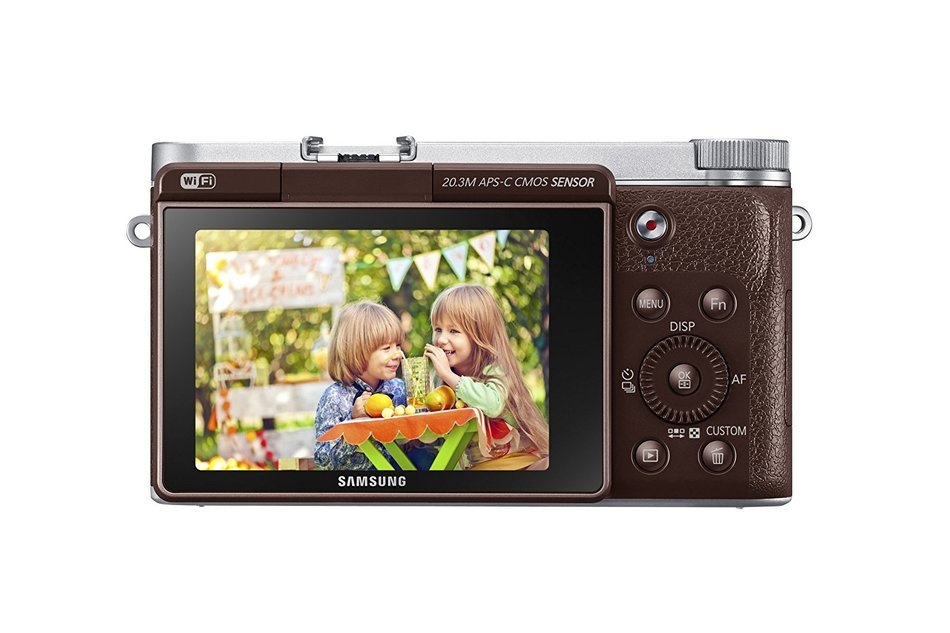 Samsung NX3000 Wireless Smart 20.3MP Mirrorless Digital Camera with 16-50mm OIS Power Zoom Lens and Flash (Black) N24