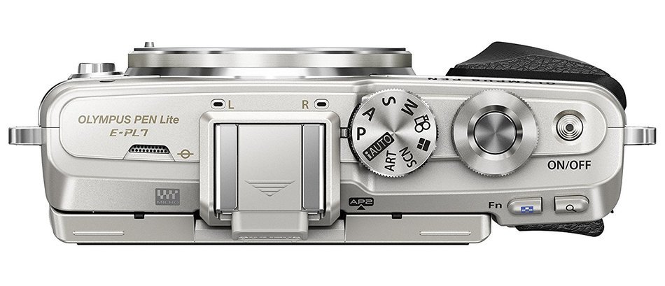 Olympus E-PL7 16MP Mirrorless Digital Camera with 3-Inch LCD with 14-42mm IIR Lens (Black) N6