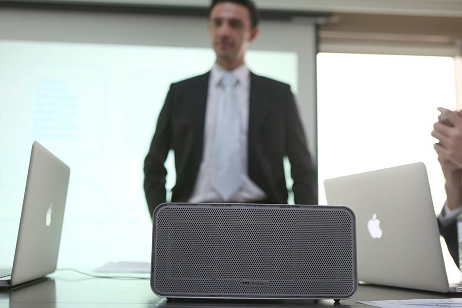 Dashbon Flicks Mobile Cordless Boombox Projector Model 280WH N19