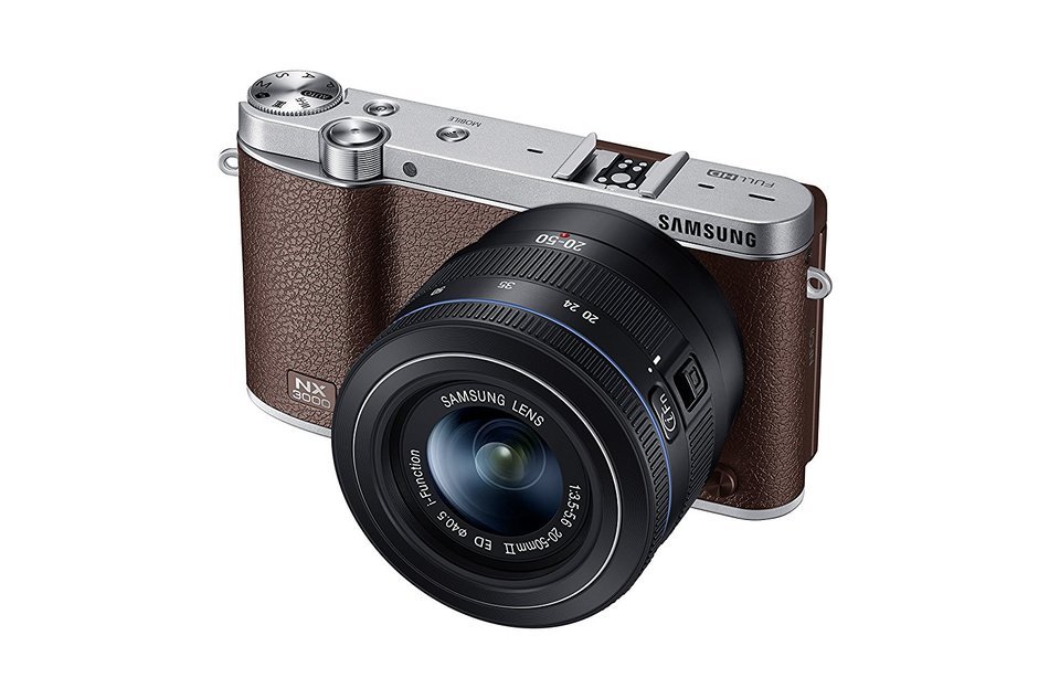Samsung NX3000 Wireless Smart 20.3MP Mirrorless Digital Camera with 16-50mm OIS Power Zoom Lens and Flash (Black) N45