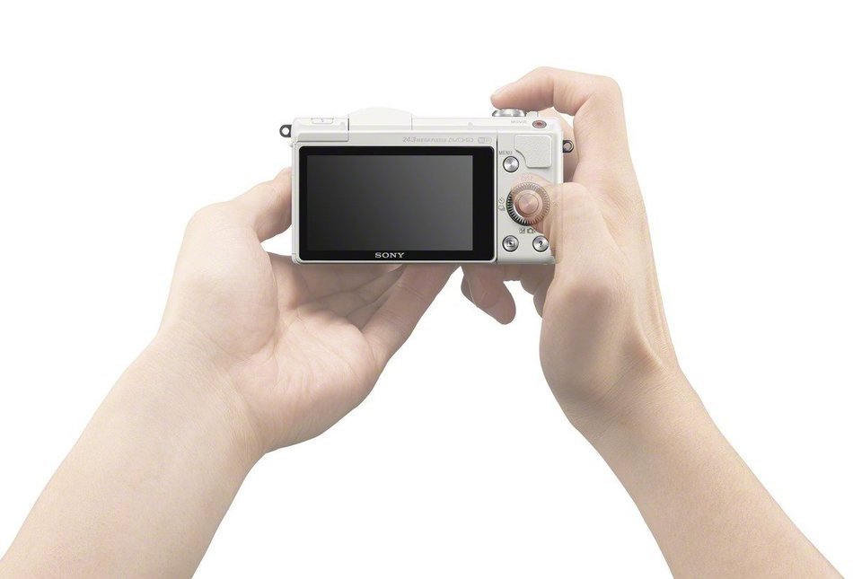 Sony a5100 16-50mm Mirrorless Digital Camera with 3-Inch Flip Up LCD (White) N30