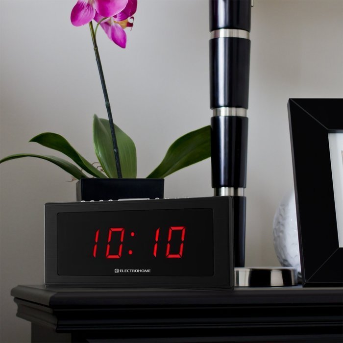 Electrohome 1.8 inch Jumbo LED Alarm Clock Radio with Battery Backup, Auto Time Set, Digital AM/FM Radio & Dual... N7