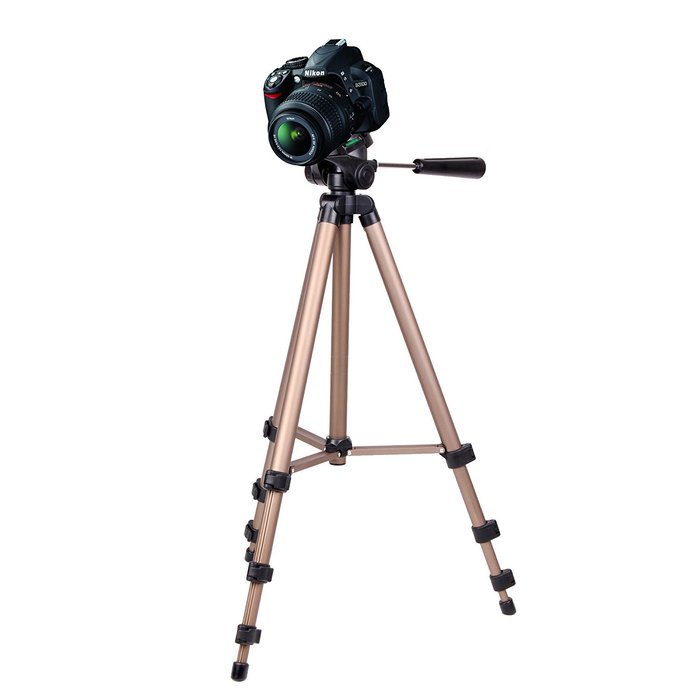 DURAGADGET Sturdy Collapsible Tripod with Extendable Legs for Nikon - D90, D800, D300s N4