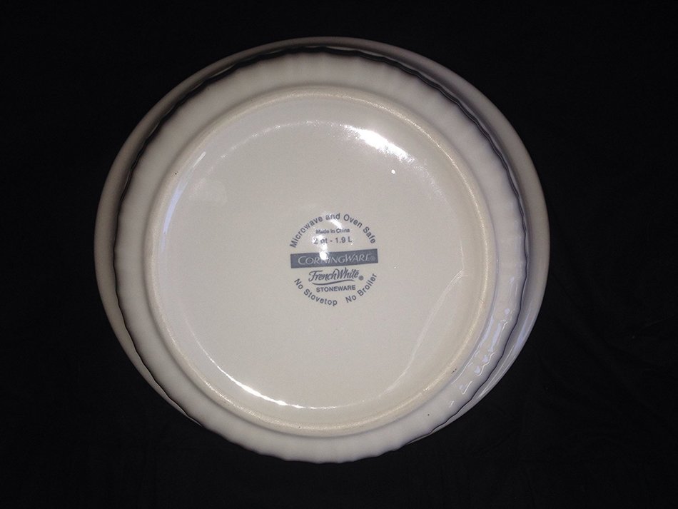 Corning Ware French White 2 Qt Stoneware Casserole - Round with Oval Rim - No Lid