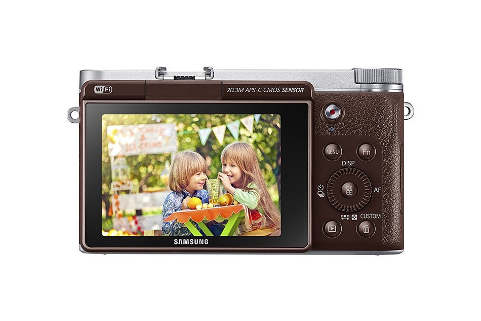 Samsung NX3000 Wireless Smart 20.3MP Mirrorless Digital Camera with 16-50mm OIS Power Zoom Lens and Flash (Black) N78