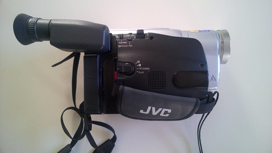 JVC GRDVL805U MiniDV Digital Camcorder with Built-in Digital Still Mode (Discontinued by Manufacturer) N5