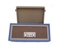 TechPlay CTA99 Blue 3speed portable turntable with matching stand. AUX in and Headphone jack and built-in speakers. N5