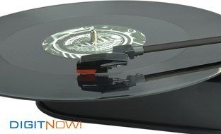 DigitNow! 33，45 speed Portable USB Vinyl Turntable Play&amp;Record to Mp3 CD Converter, Supports Windows/Mac N2