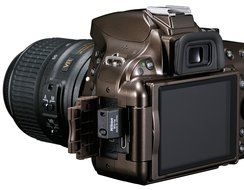Nikon D5200 24.1 MP DX-Format CMOS Digital SLR Camera with 18-140mm VR NIKKOR Zoom Lens (Discontinued by Manufacturer) N16