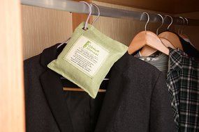 Ofeely Air Purifying Bag 200g Natural Bamboo Charcoal Deodorizer Naturally Removes Odor,Allergens and Harmful... N11