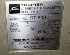 TOSHIBA BOOM BOX-GETTO BLASTER AM/FM RADIO CASSETTE PLAYER-RECORDER N5