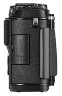 Olympus E-P5 16.1 MP Mirrorless Digital Camera with 3-Inch LCD and 17mm f/1.8 lens (Silver with Black Trim) N18