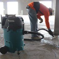 Makita VC4710 12-Gallon Wet/Dry Vacuum N10