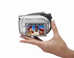 Canon DC22 2.2MP DVD Camcorder with 10x Optical Zoom (Discontinued by Manufacturer) N10