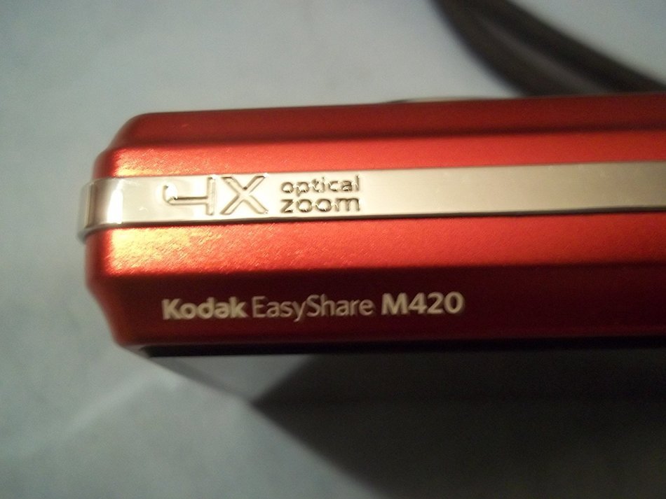 Kodak EasyShare M420 10MP 4x Optical Zoom (RED) N4
