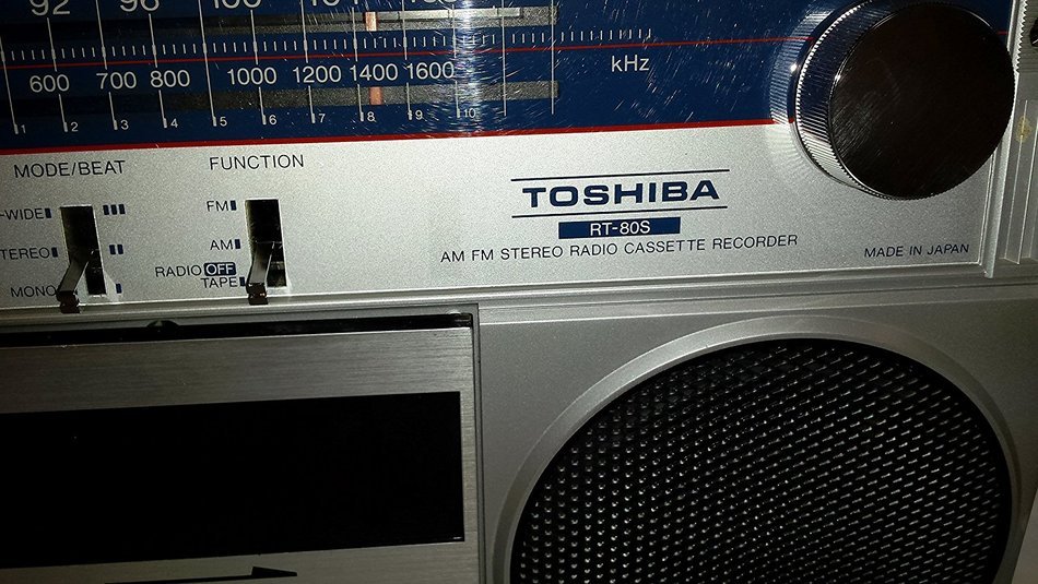 TOSHIBA BOOM BOX-GETTO BLASTER AM/FM RADIO CASSETTE PLAYER-RECORDER N3