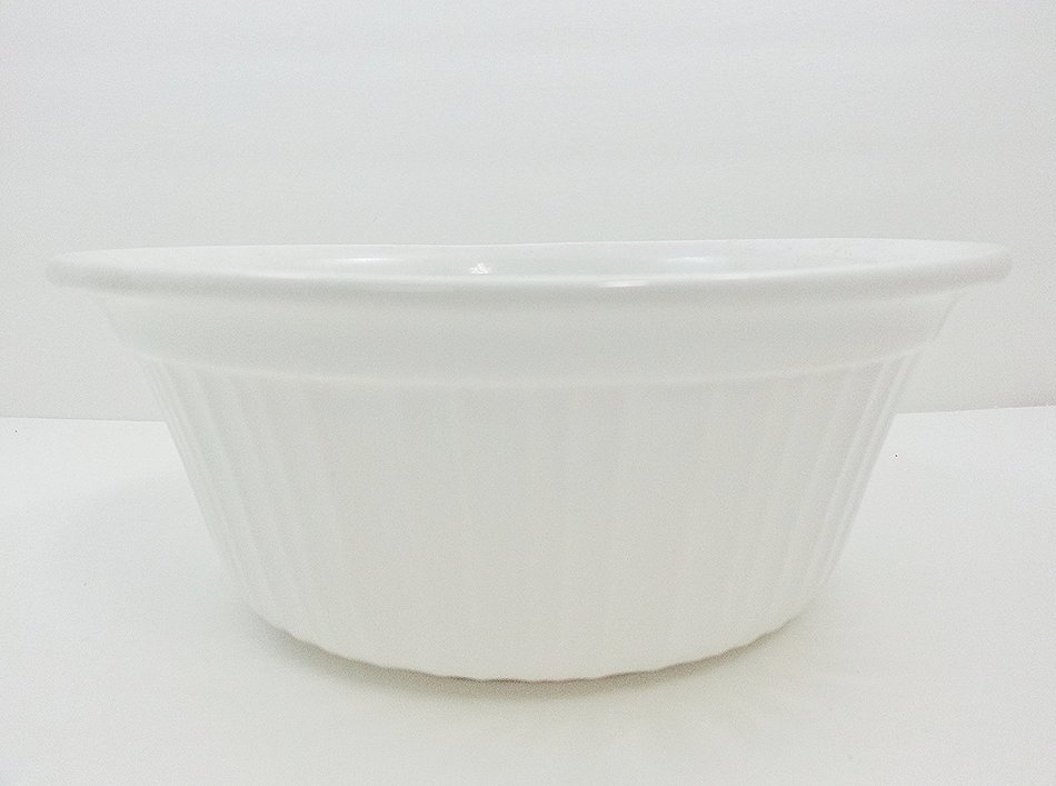 Corning Ware French White Stoneware 2 Quart - 1.9 Liter