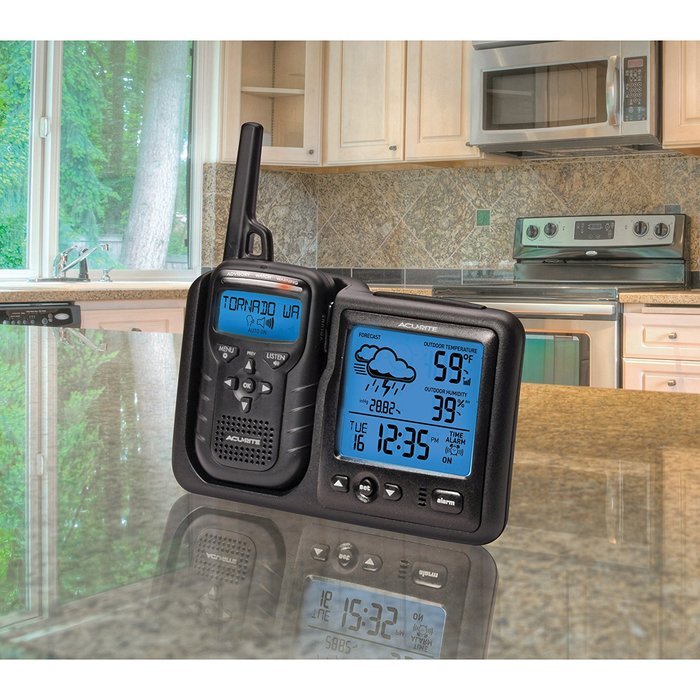 AcuRite 08580 Weather Station Plus Portable Weather Alert Radio