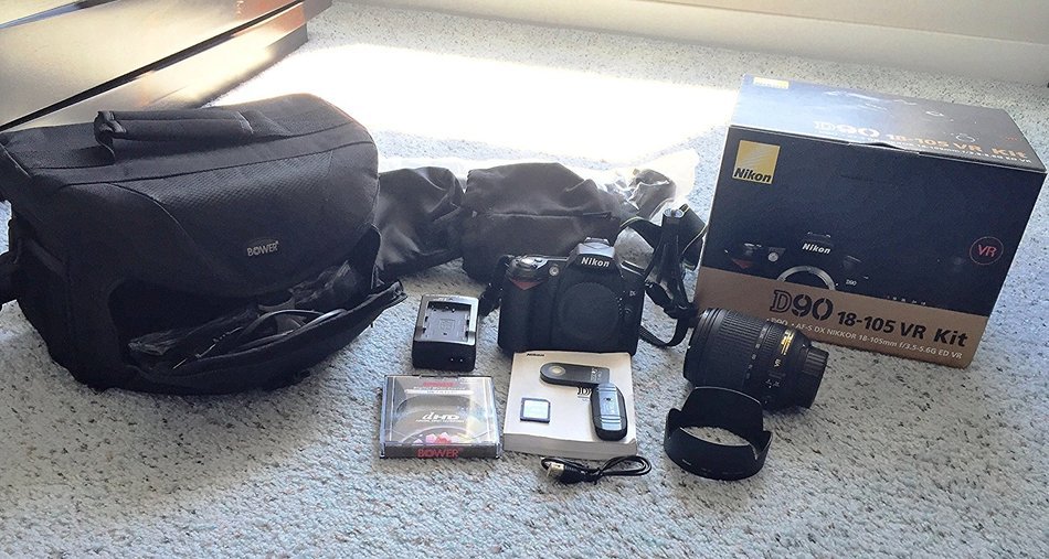 Nikon D90 12.3MP DX-Format CMOS Digital SLR Camera with 18-105 mm f/3.5-5.6G ED AF-S VR DX Nikkor Zoom Lens International... N3