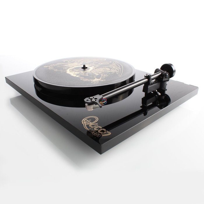 Rega - Queen Special Edition Turntable N2