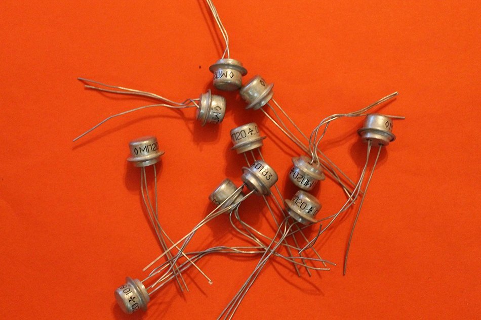 Transistors Germanium MP20 analogue 2G140, 2G201, 2N1303, 2N1415 USSR 25 pcs N2