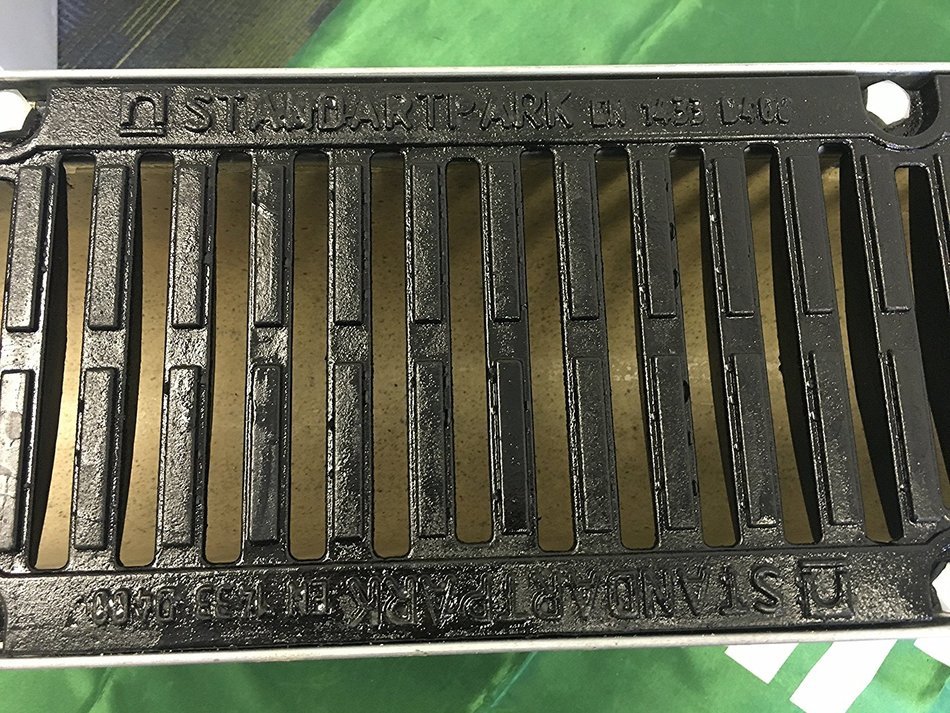Standartpark Polymer Concrete Channel 6 Inch internal width and depth 39.4" Length Cast Iron Grate