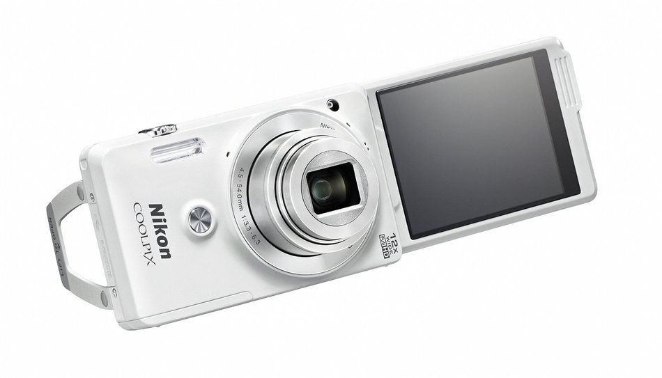 Nikon COOLPIX S6900 16MP Digital Camera with 12x Zoom, Natural White (International Version, No Warranty) N5