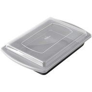 Wilton Advance - Select Nonstick 9-Inch x 13-Inch Covered Oblong Cake Pan in Gunmetal