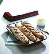 Emile Henry Made In France Flame Baguette Baker, 15.4 x 9.4", Burgundy N6