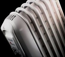 DeLonghi TRVO715 Vento Hi-Speed Convection Oil-Filled Radiator Heater
