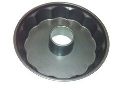 Cuisinox BKW-B28 Bundt Style Cake Mold/Pan