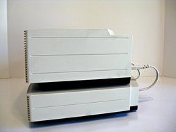 Bose Wave Music System with Multi-CD Changer -- Platinum White N3