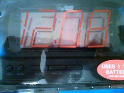 JUMBO READOUT DIGITAL ALARM CLOCK