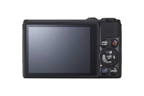 Canon PowerShot S120 12.1 MP CMOS Digital Camera with 5x Optical Zoom and 1080p Full-HD Video Wi-Fi Enabled N6