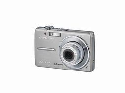 Olympus Stylus FE-230 7.1MP Digital Camera with 3x Optical Zoom N6