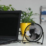 Generic Small Desk Fan Quiet Hand-held Mini Personal Usb Fan 4 inch Black