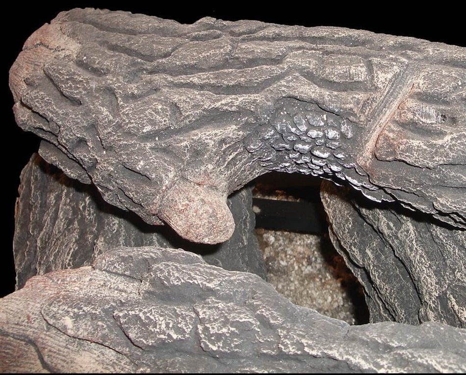 Kingston Gas Log Size: 8" H x 18" W x 8" D N2