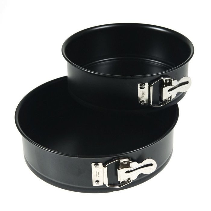 Kaiser Classic 2pc Springform Pan Set 9.5" & 8" - Easy Clean