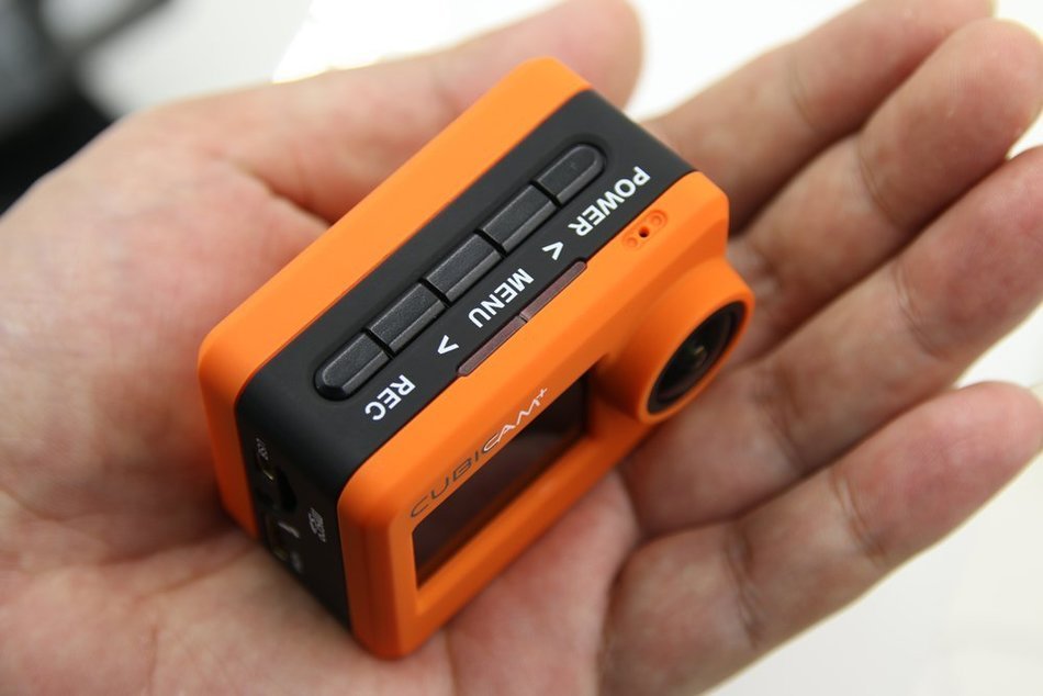 Eagleye CUBICCAM Ambarella A7Ls75 16MP 1080P@60FPS Sports action camera with Built in Wi-Fi and 1.5" TFT LCD N3