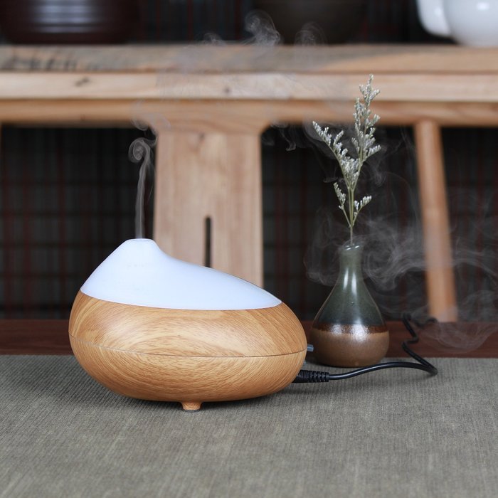 Aromatherapy Essential Oil Diffuser, GerTong 120ml Ultrasonic Cool Mist Humidifier Air Purifier with 7 Color Changing... N10