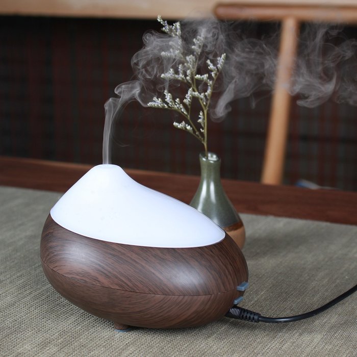 Aromatherapy Essential Oil Diffuser, GerTong 120ml Ultrasonic Cool Mist Humidifier Air Purifier with 7 Color Changing... N12