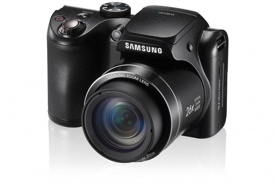 Samsung WB100ZBABUS WB100 16.4MP Smart Camera with 26x Optical Zoom and 3-inch LCD in Black N7