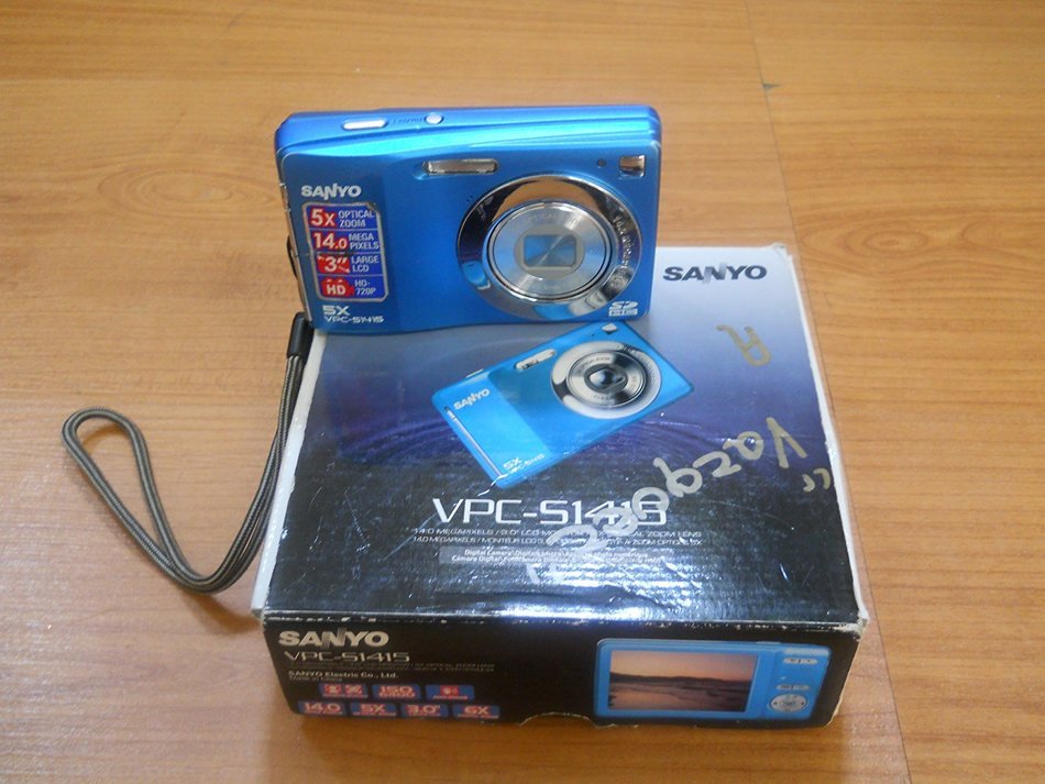 Sanyo 14 MP Blue Digital Camera VPC-S1415BL