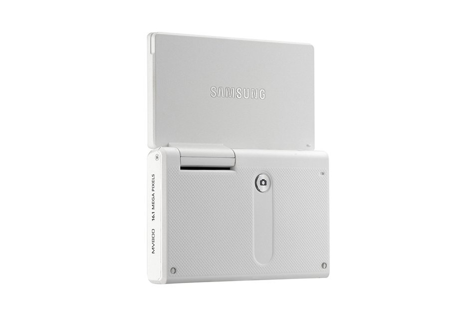 Samsung Multiview MV800 16.1MP Digital Camera with 5x Optical Zoom White N11