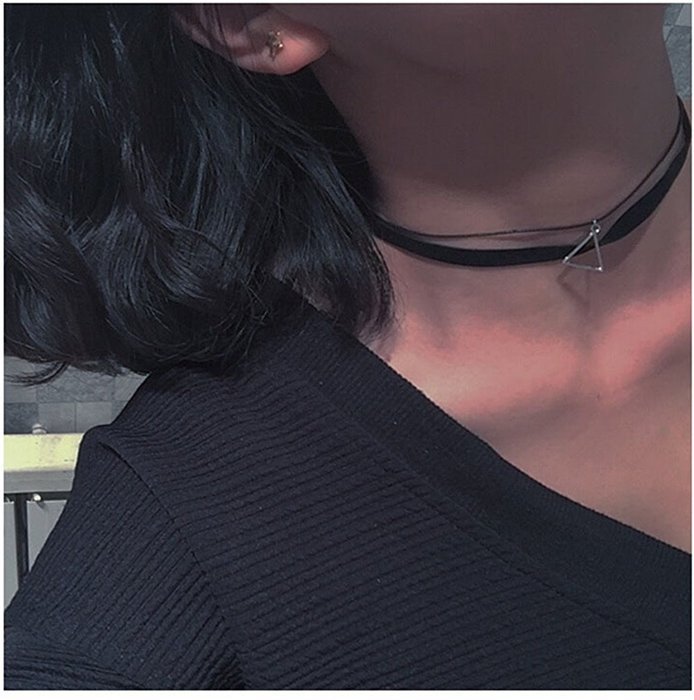 Dixperfect Vintage 90s Choker Necklaces with Pendant for Women N3