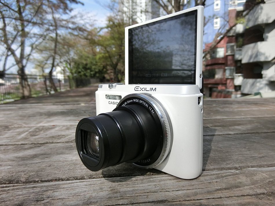 CASIO Digital Camera EXILIM EX-ZR1300WE International Version (No Warranty) N7