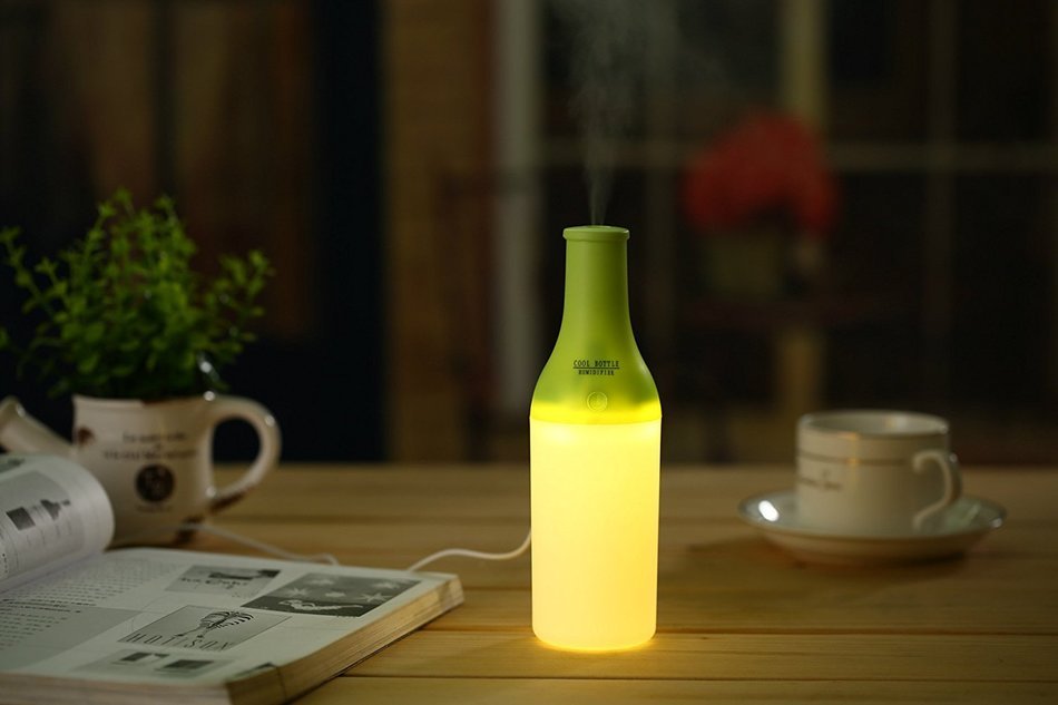 Xenics Essential Oil Diffuser Humidifier, 180ml USB Mini Cool Mist Humidifier Warm Light Nightlights,4 Hours Continous... N3