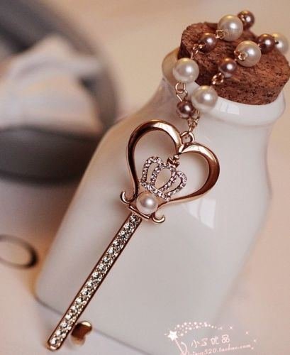 Hot Pearl Crystal Rhinestone Key Pendant Long Chain Necklace Fashion Jewelry